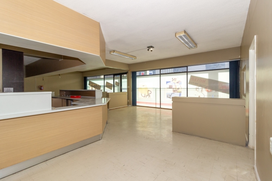 To Let commercial Property for Rent in Richmond Hill Eastern Cape